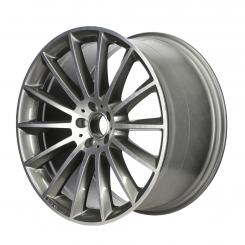 Cerchio in alluminio AMG a razze 