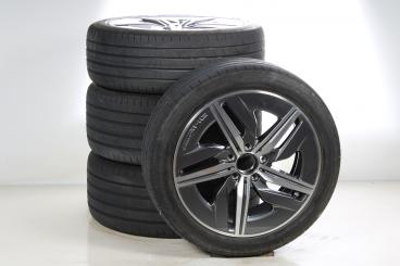 Set di ruote estive  da 18 pollici con pneumatici Goodyear per CLA EQ 174, CLA EQ-ShootingBrake X174, Mercedes-AMG originale 