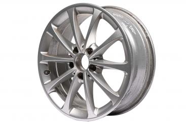 Cerchio in alluminio a 10 razze 