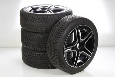 Set di ruote invernali in lega da 18 pollici con pneumatici Bridgestone per Classe B 247, CLA 118 e altri, Mercedes-AMG originale