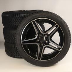 Set di ruote invernali in lega da 18 pollici con pneumatici Pirelli per CLA 118, Classe A 177 e altri, Mercedes-AMG originale