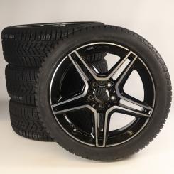 Set di ruote invernali in lega da 18 pollici con pneumatici Pirelli per CLA 118, Classe A 177 e altri, Mercedes-AMG originale