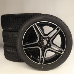 Set di ruote invernali in lega da 18 pollici con pneumatici Pirelli per CLA 118, Classe A 177 e altri, Mercedes-AMG originale