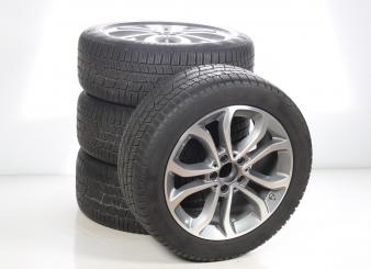 Ruote complete set da 17 pollici alluminio CONTINENTAL Class 