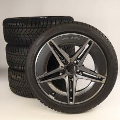 Set di ruote invernali da 18 pollici con pneumatici Pirelli per Classe C 206, Mercedes-Benz originale 
