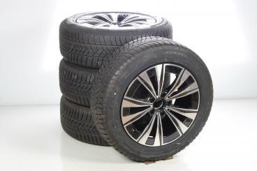 Set di ruote invernali da 17 pollici con pneumatici Pirelli per Classe C 206, Mercedes-Benz originale 