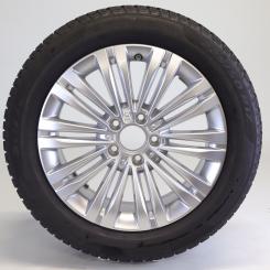 Wheel Package invernali in lega da 17 pollici con pneumatici Pirelli per Classe C 206, Mercedes-Benz originale