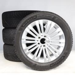 Set di ruote invernali in lega da 17 pollici con pneumatici Michelin per Classe C 206, Mercedes-Benz originale