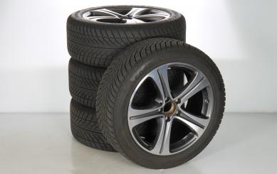 Ruote complete set da 18 pollici in alluminio GOODYEAR class 