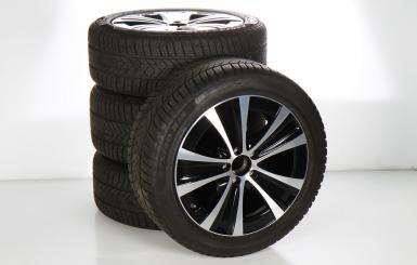 Set di ruote invernali in lega da 18 pollici con pneumatici Pirelli per Classe E 213, Mercedes-Benz originale