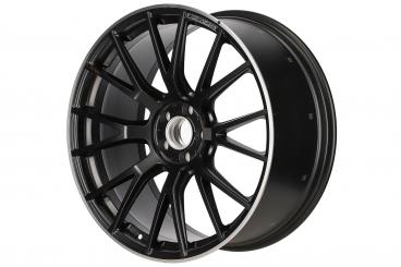 Cerchio in alluminio fucinato AMG con design a razze incroci 