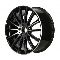 Cerchio in alluminio AMG a razze 