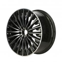 Cerchio in alluminio AMG a razze 