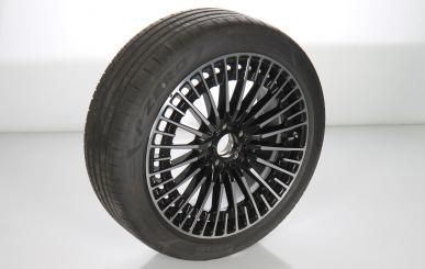 Ruota completa in alluminio PIR/PZSenza cerchio a razze AMG 