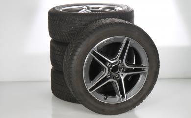 Set di ruote invernali in lega da 19 pollici con pneumatici Bridgestone per Classe GLA H247, Classe GLB X247, Mercedes-AMG originale