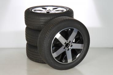 Ruote complete set 18 pollici alluminio PIRELLI Classe GLA H 