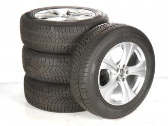 Ruote complete set 18 pollici alluminio PIRELLI GLC 253 