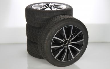 Ruote complete set 18 pollici alluminio PIRELLI CLS 257 