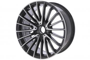 Cerchio in alluminio AMG a razze 