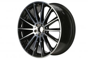 Cerchio in alluminio AMG a razze 