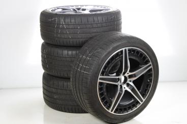 Ruote complete set AMG da 20 pollici alluminio Pirelli Class 