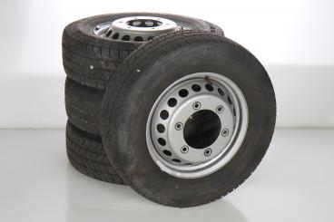 Ruote complete Set da 16 pollici in acciaio CONTINENTAL Spri 