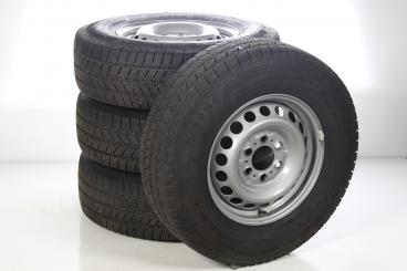 Set di ruote invernali in acciaio da 16 pollici con pneumatici Continental per Sprinter VS30 Vorderradantrieb 910, Mercedes-Benz originale