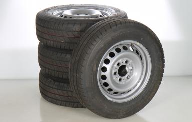 Set di ruote estive in acciaio da 16 pollici con pneumatici Bridgestone per Sprinter VS30 Vorderradantrieb 910, Mercedes-Benz originale