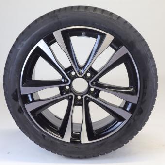 Wheel Package invernali in lega da 18 pollici con pneumatici Bridgestone per CLA ShootingBrake X118, Classe B 247 e altri, Mercedes-Benz originale