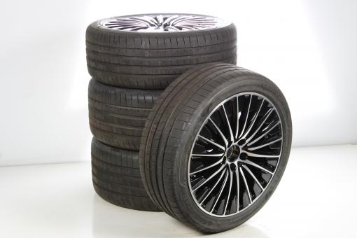 Set di ruote estive in lega da 19 pollici con pneumatici Goodyear per CLE 236, Mercedes-AMG originale