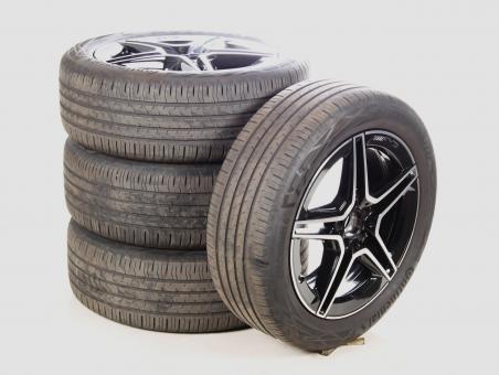 Set di ruote estive in lega da 19 pollici con pneumatici Continental per Classe GLA H247, Classe GLB X247, Mercedes-AMG originale