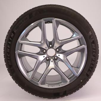 Ruota completa Alu MICHELIN/Pilot5ERG AMG a 5 doppie razze 